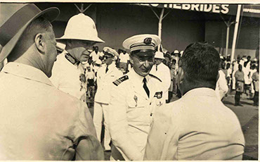 Georges Thierry d'Argenlieu, gouverneur de la Nouvelle-Calédonie en juillet 1941  Collection Thomas, droits réservés