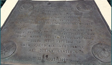 La plaque du monument américain, place de la Moselle à Nouméa  Source : CDP-NC, droits réservés