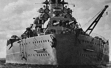 Le « fleuron » de la Kriegsmarine :  le cuirassé Bismarck  Source : US Naval Historical Center, 1941